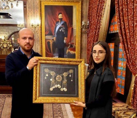 Ərdoğanın oğlu Bakıdakı “Şirvanşah” muzey restoranında
