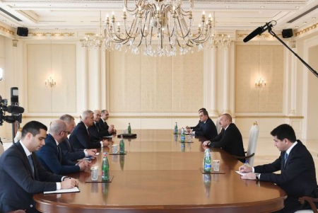 İlham Əliyev slovakiyalı naziri qəbul etdi