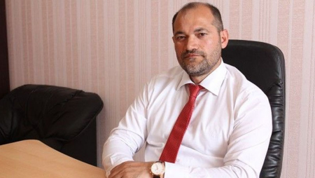 Razi Nurullayev 2 nəfərə vəzifə verdi