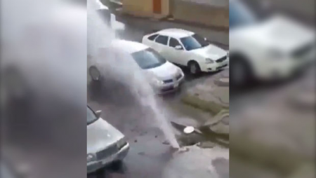 Bakıda qəza: Küçələri su basdı - VİDEO