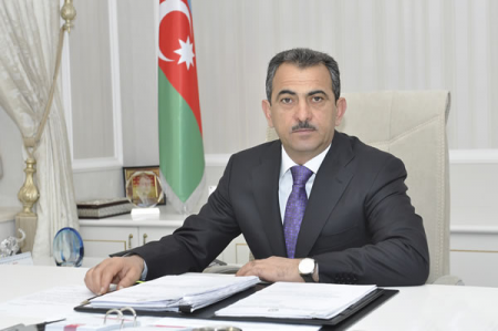 Dövlət qurumu Qorxmaz Hüseynovu məhkəməyə verdi - Çəkişmənin kökündə nə dayanır?