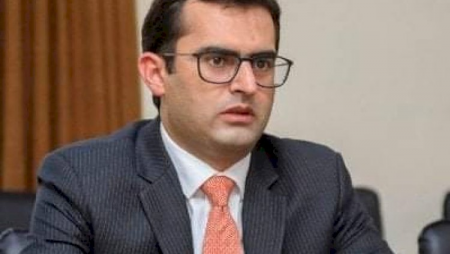 Ermənistanda daha bir nazir istefa verdi