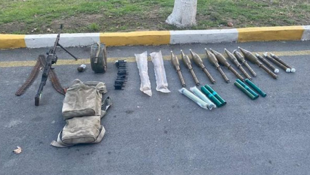 Ağcabədi sakini ermənilərdən qənimət götürdüyü silah-sursatı polisə təhvil verdi