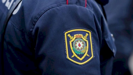 Azərbaycanda polis bıçaqlandı - Kütləvi dava