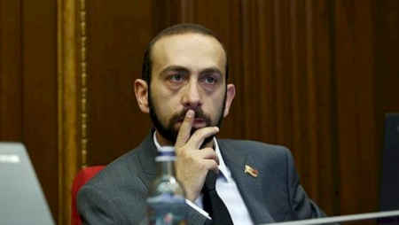 Ermənistan parlamentinin spikeri Moskvaya gedir