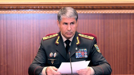 Vilayət Eyvazov yüksək rütbəli polis zabitini İŞDƏN QOVDU