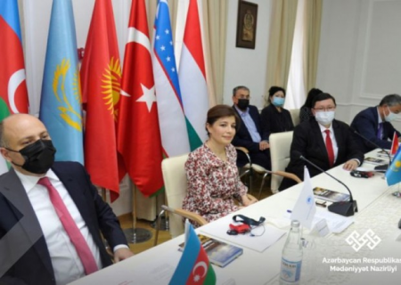 Leyla Əliyevanın şeir kitabının təqdimatı oldu