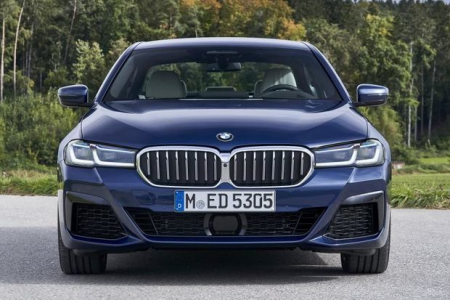Rusiyada BMW-nin satışı dayandırıldı: Mühərriklərdə defekt aşkarlanıb