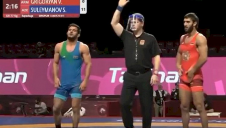 Azərbaycanlı güləşçi erməni həmkarını tatamiyə çıxmağa peşman etdi: 11-0