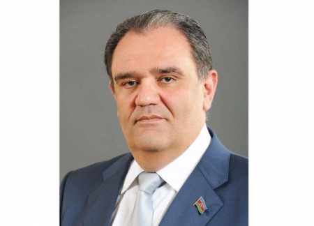 Azərbaycanda tanınmış bankir daha bir vəzifədən istefa verir