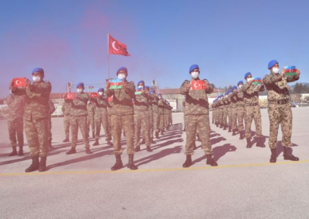 Hərbçilərimiz Türkiyədə keçirilən kursu müvəffəqiyyətlə bitirdilər