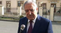 Ağdamın icra başçısı ŞİKAYƏTLƏRƏ BELƏ REAKSİYA VERİR... - Bu, harınlıq deyilsə, bəs nədir...