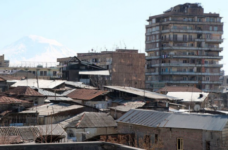 Ermənistan vətəndaşları işləmək üçün kütləvi şəkildə Rusiyaya qaçırlar
