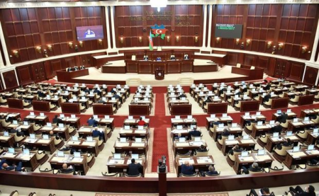 Deputatlar bu gün 11 məsələyə görə toplaşır - SİYAHI