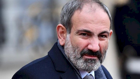 Ermənistanda narazılıq böyüyür: Paşinyan vəzifədən getsə də, kürsüdən əl çəkmir