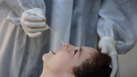 İndoneziyada koronavirus testləri "yuyulub" yenidən istifadə edilirmiş
