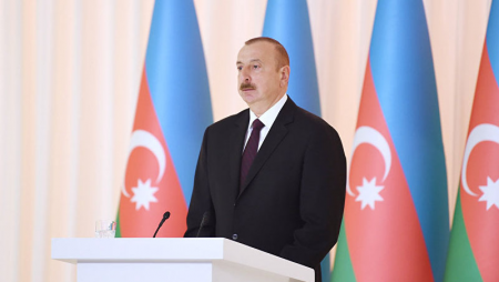 Prezident Kazım Qurbanovu təltif etdi