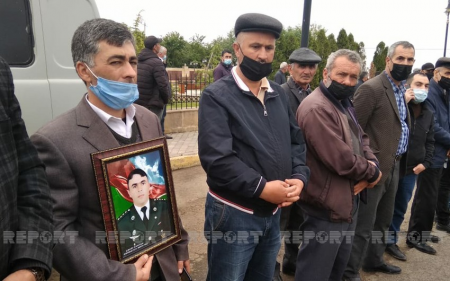 Vətən müharibəsi şəhidi ilə vida mərasimi keçirilir - FOTO