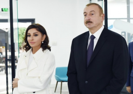 İlham Əliyev və Mehriban Əliyeva Tatarıstan Prezidentinə başsağlığı verdi