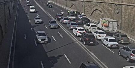 Bakıda qəza sıxlığa səbəb oldu - FOTO