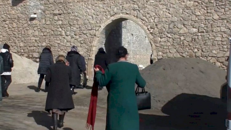 Ruslar Amaras monastırına gedən erməni zəvvarları müşayiət etdilər