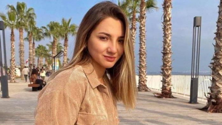 Gənc qız oteldə ölü halda tapılıb