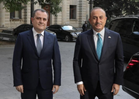 Ceyhun Bayramov Çavuşoğlu ilə Qarabağı müzakirə etdi