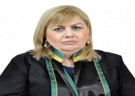 Azərbaycanda vəkil külli miqdarda mənimsəmədə təqsirləndirilir - FOTO
