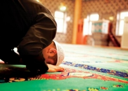 Məscidlərdə namaz hansı qaydalarla qılınacaq?