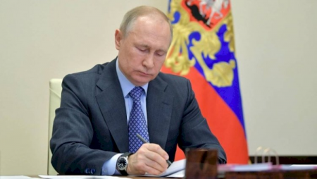 Putin Azərbaycan xalqını təbrik etdi