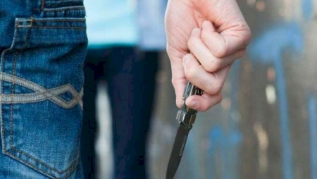 Bakıda gənc qız oğlanı və özünü bıçaqladı