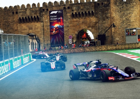 Bakıda "Formula 1" yarışı başladı