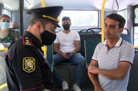 Polis avtobusa maskasız minən sərnişinləri cərimələdi – FOTO + VİDEO