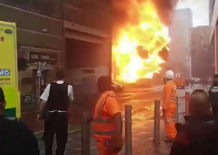 Londonda metroda partlayış - VİDEO