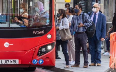 Britaniyada koronavirusun yeni ştammı tapıldı