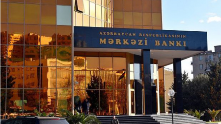 Ölkədə zərərlə fəaliyyət göstərən dörd bank bağlana bilər? - RƏSMİ