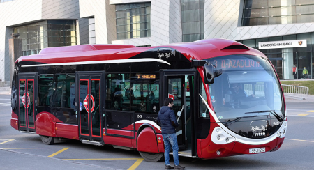 “Baku Bus”ın avtobusu piyadanı vurub öldürdü