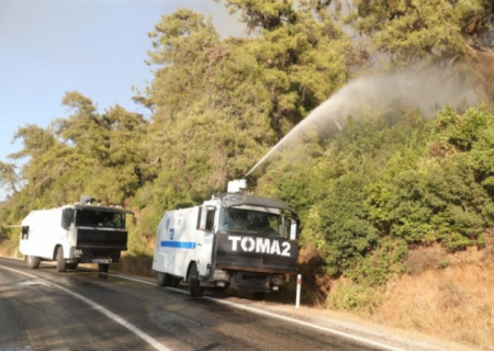 Türkiyədəki yanğınlara "TOMA"lar cəlb edildi - FOTOLAR