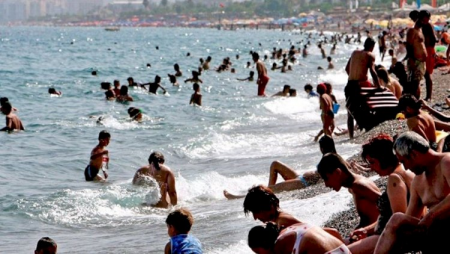 Bakıda çimərlikdə qadınlara qarşı yaramaz hərəkət