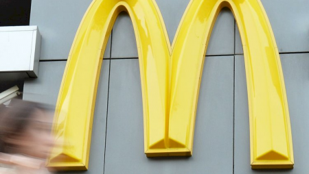 Orucu pozulmuş qadın “McDonald's” təzminat tələb edir