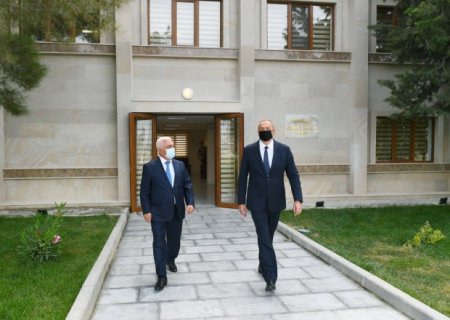 İlham Əliyev “Abşeron” yarımstansiyasının açılışında - FOTOLAR