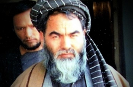 "Taliban" şiə milislərinin keçmiş liderinin heykəlini partlatdı - FOTO