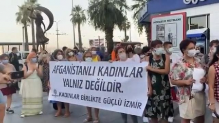 Türk qadınlar Talibana belə etiraz etdi - FOTOLAR