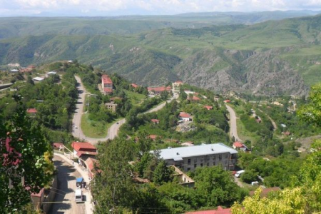 Azərbaycan hərbçiləri Ermənistanı İranla birləşdirən yolu bağladı