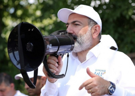 Gorus-Qafan yolu bağlandı - Paşinyan çağırış etdi (FOTO)