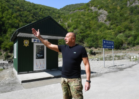 "Məğlub olan düşmən bunun əvəzini mülki vətəndaşlardan çıxmaq istəyirdi" - Prezident