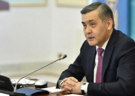 Müdafiə naziri partlayışa görə istefaya gedir