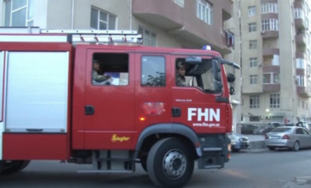 SON DƏQİQƏ: Bakıda məşhur ticarət mərkəzi yanır! - FOTO