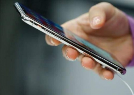Aldığı telefonu geri qaytarmaq istəyən gənc bıçaqlandı