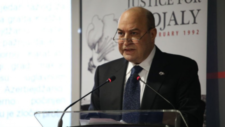 Eldar Həsənov məhkəmədən xərəkdə çıxarıldı - FOTO